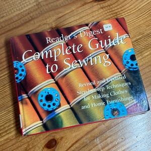 Reader's Digest Complete Guide to Sewing Book